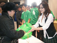 【コミケ75】たかはし智秋さん握手会が開催！