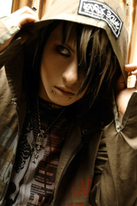 話題のコスプレショップACOSに海外アーティストが来店！