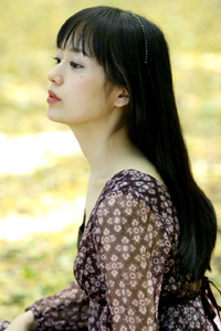 『ロロナのアトリエ～アーランドの錬金術士～』OP曲の山本美禰..